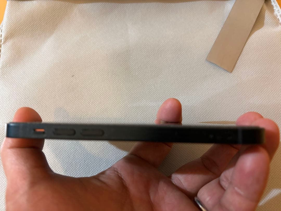 iPhone13mini 本体　ミッドナイト