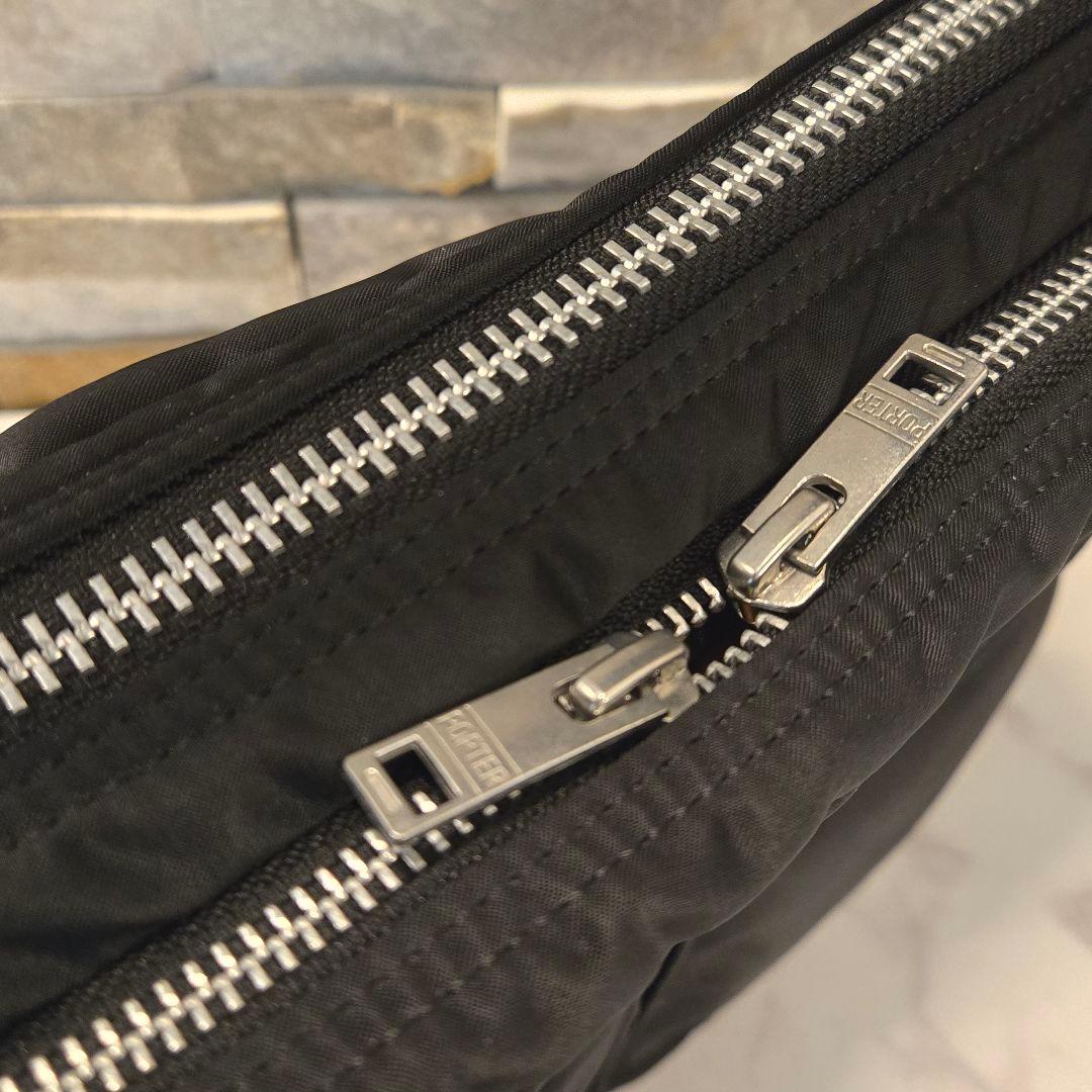 未使用　美品　PORTER　TANKER　タンカー ショルダーバッグ　2層　黒