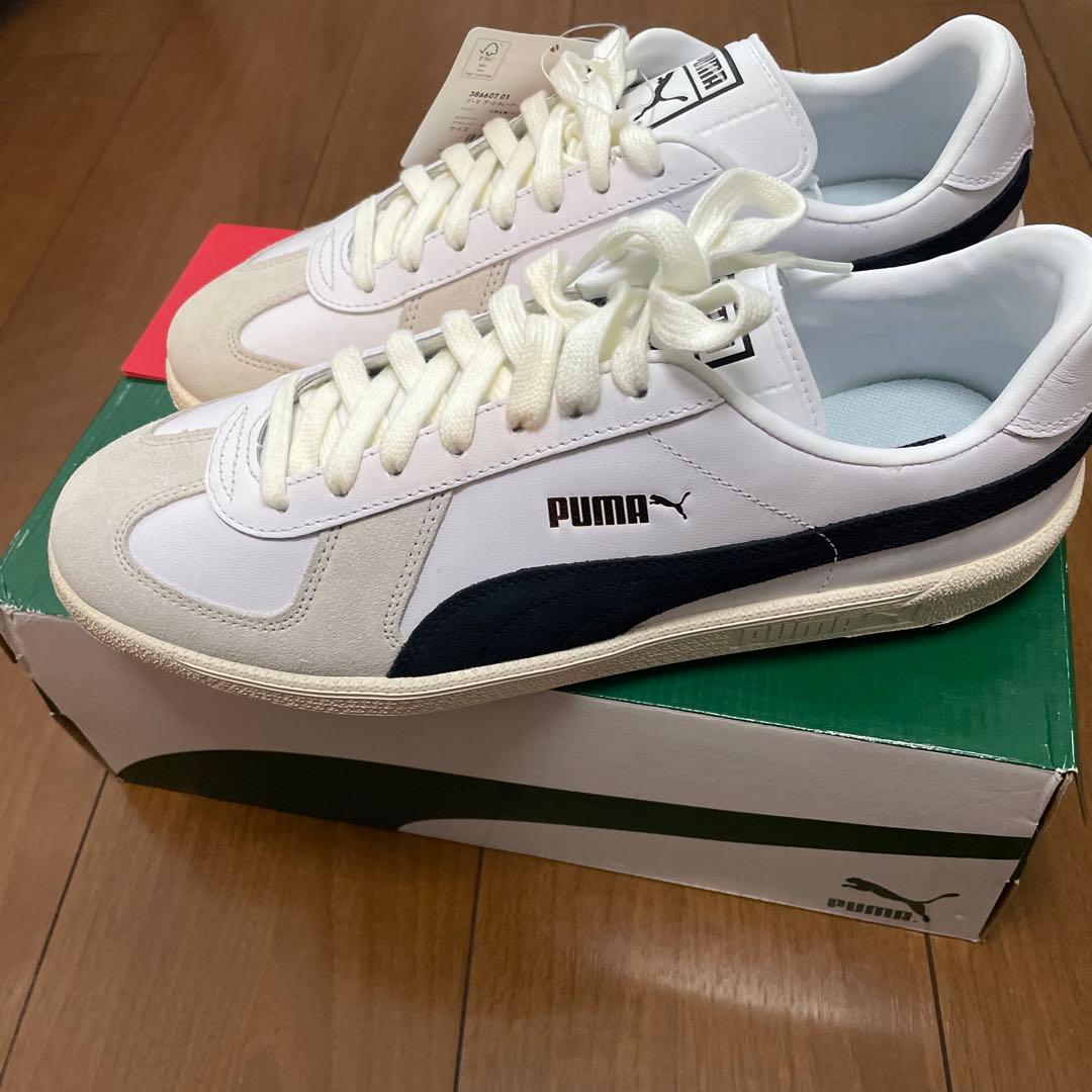 タグ付　PUMA アーミートレーナー ホワイト/ブラック　27