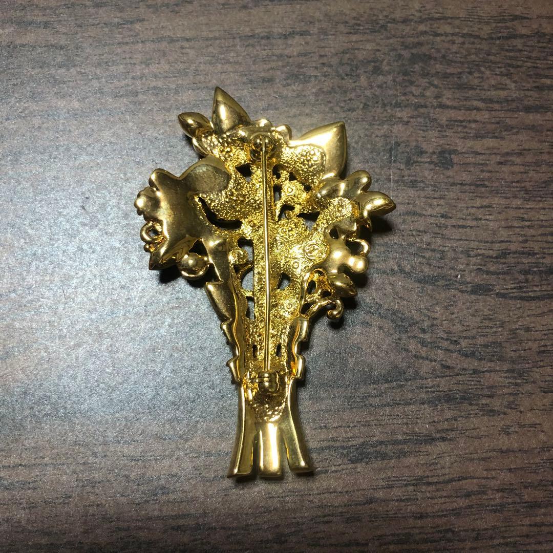 スワロフスキー　花束デザイン ブローチ 多色ストーン