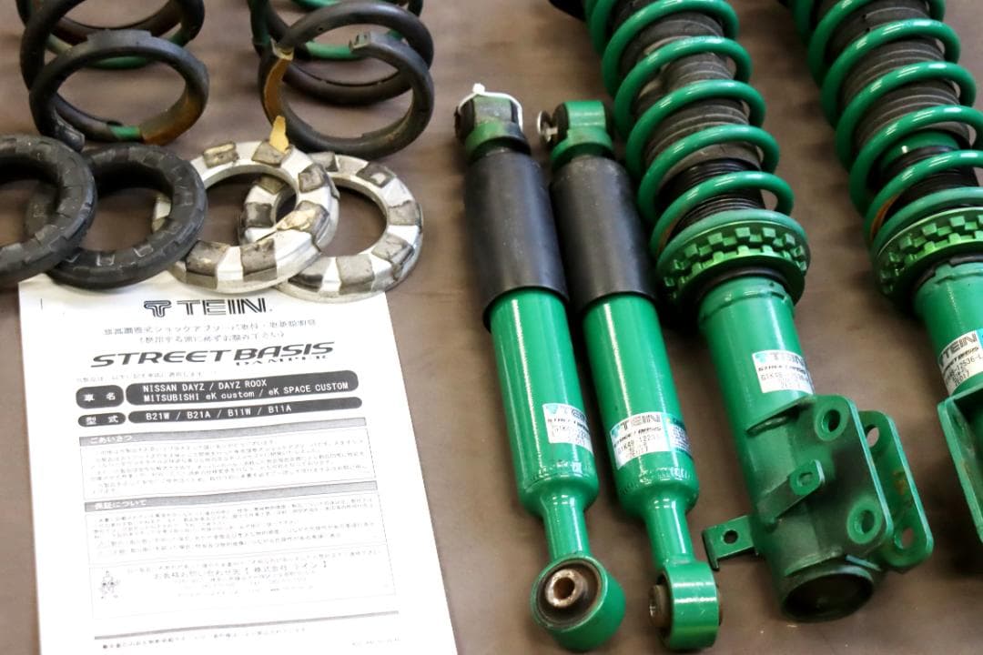 eKカスタム B11W eKスペースカスタム B11A デイズ B21W　車高調