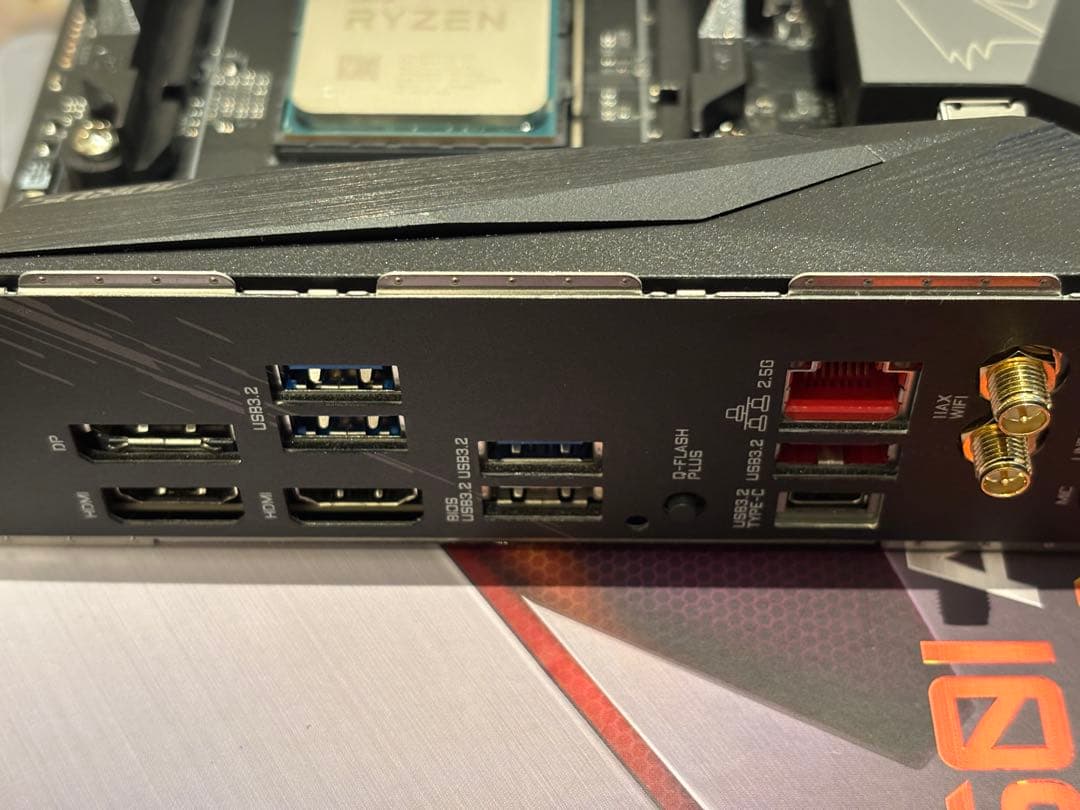 【3点セット】Ryzen 7 5700X、miniitx マザー 、メモリー