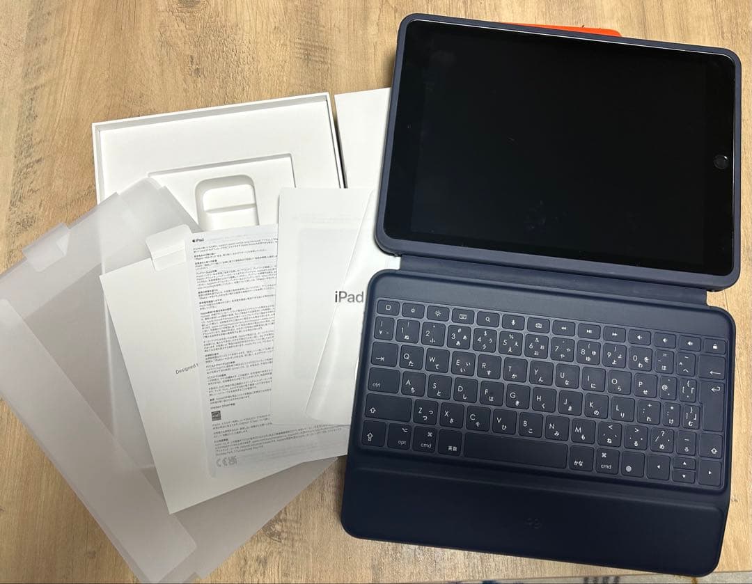 美品iPad (第9世代) 64GB Wi-Fi +キーボードセット！