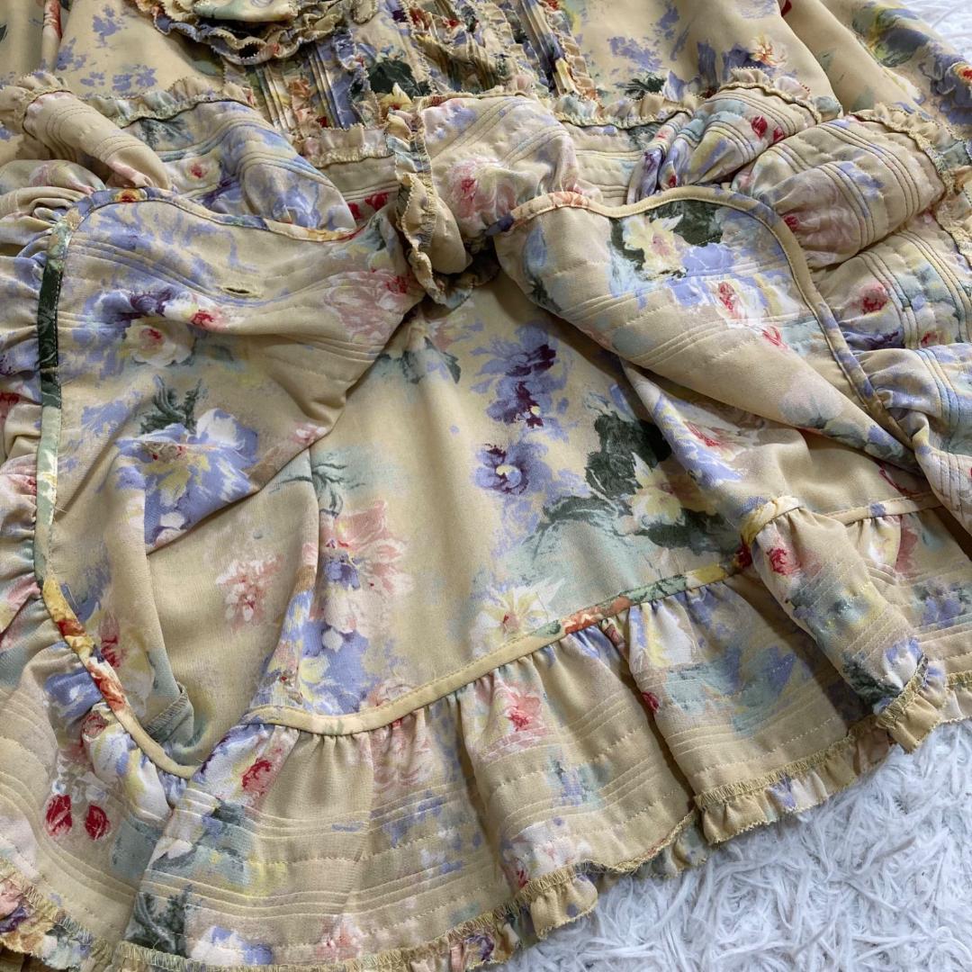 15797✨美品✨カネコイサオ コサージュ付 ピコフリル 花柄 ブラウス