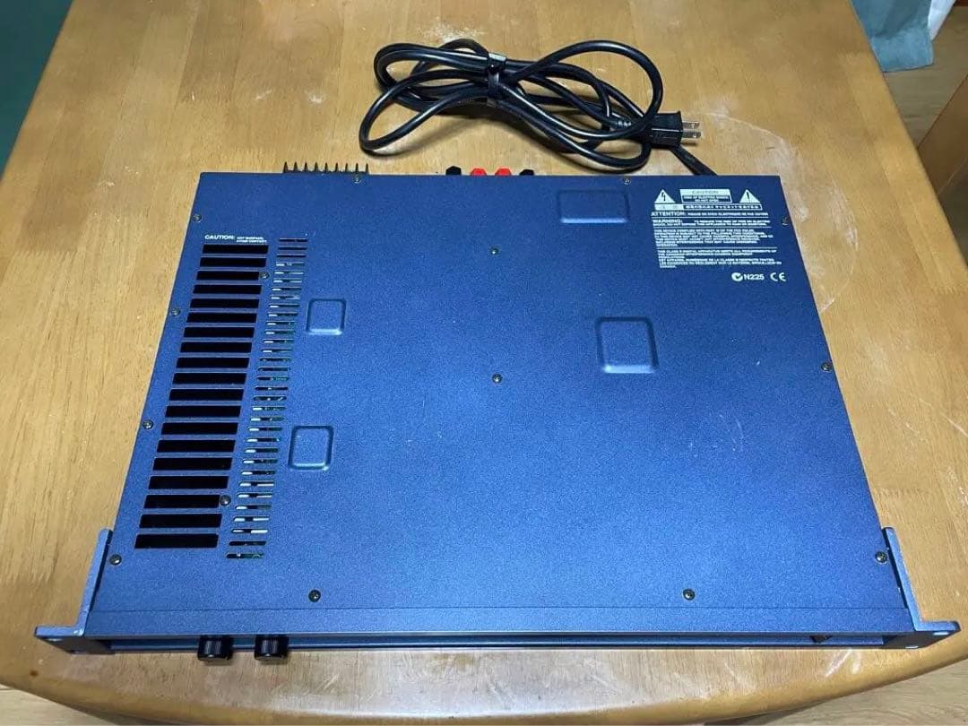 パワーアンプRoland SRA-200E