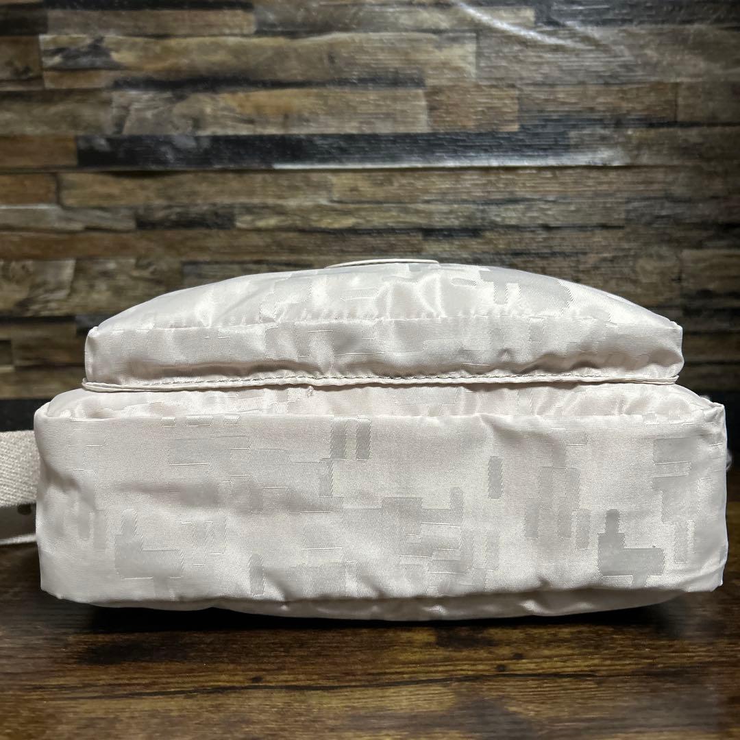 Kipling（キプリング）ABANU M クロスボディバッグ　美品