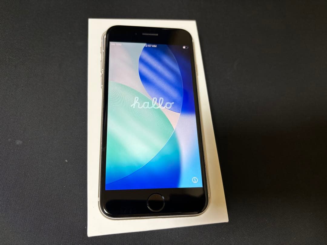 iphone se3 64GB スターライト