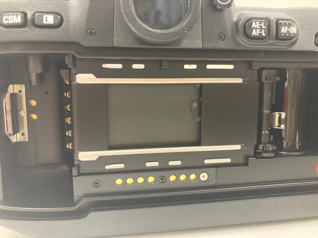 Nikon F100 カメラ