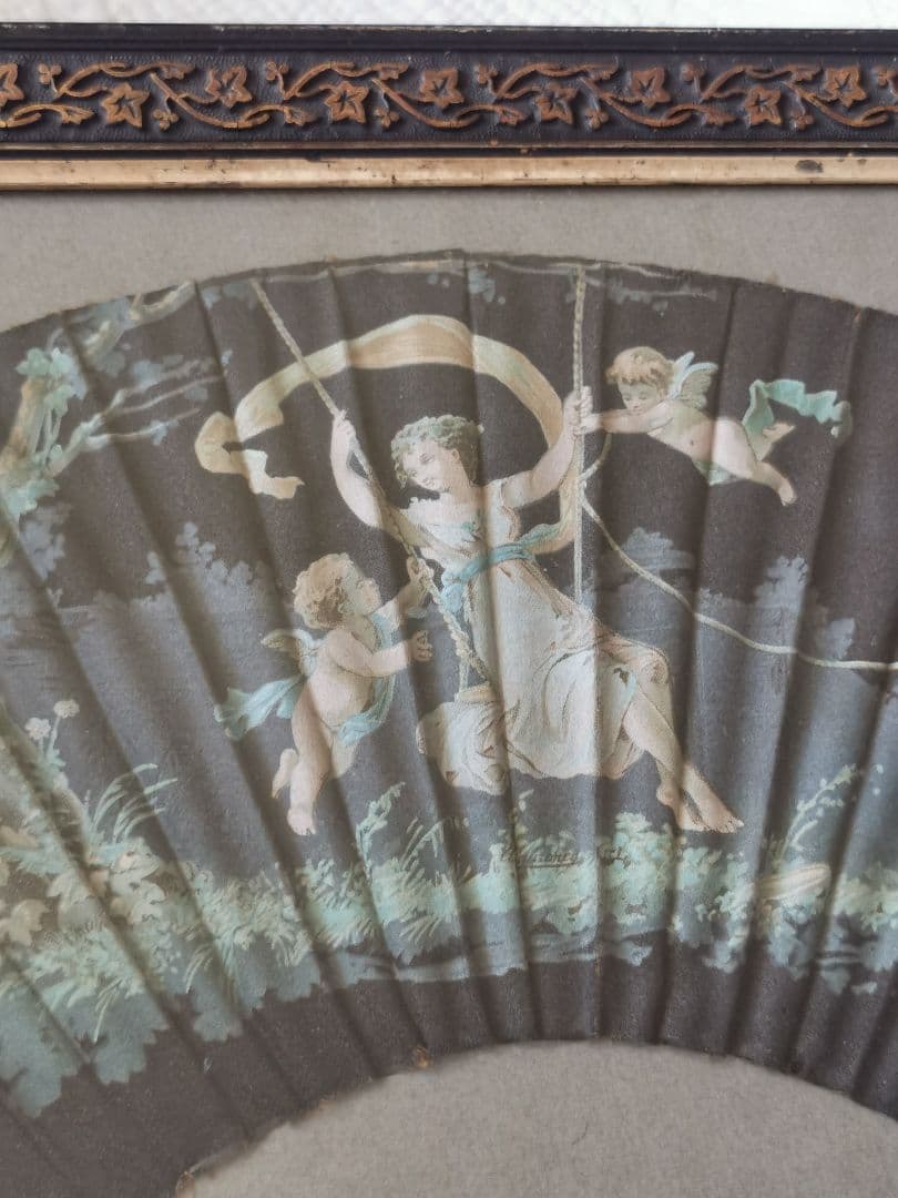 アンティークガラスフレーム 手描きシルク扇 天使と女性 ハンドペイントファン額装