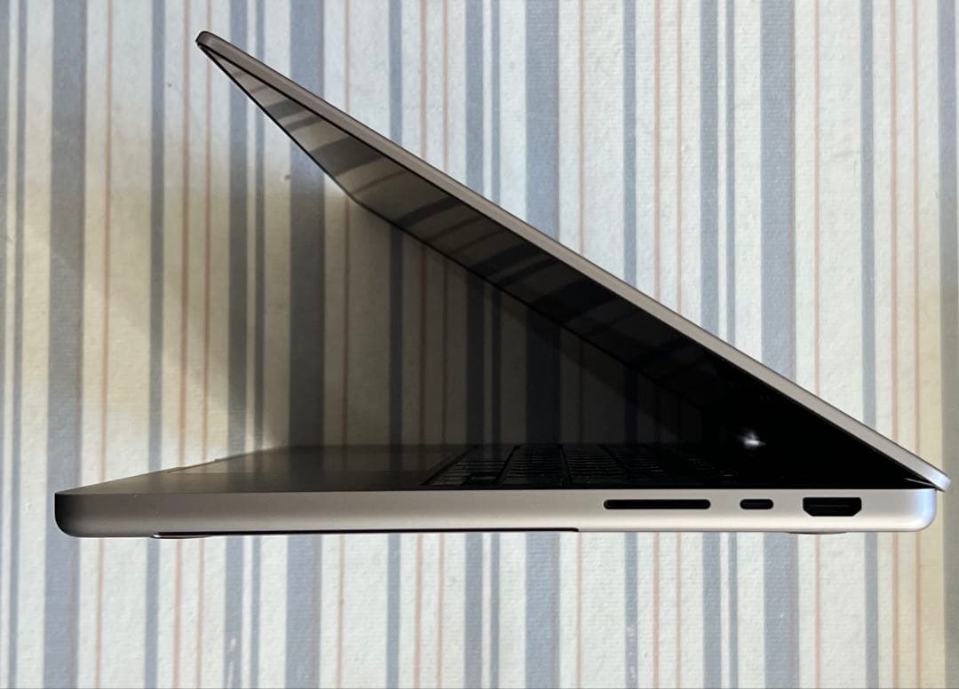 訳品 MacBook Pro 14インチ M1 Pro/16GB/512GB