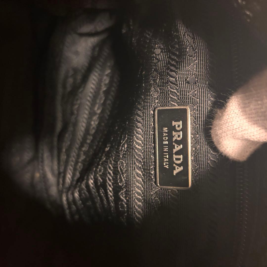 PRADA ブラック ショルダーバッグ 中型