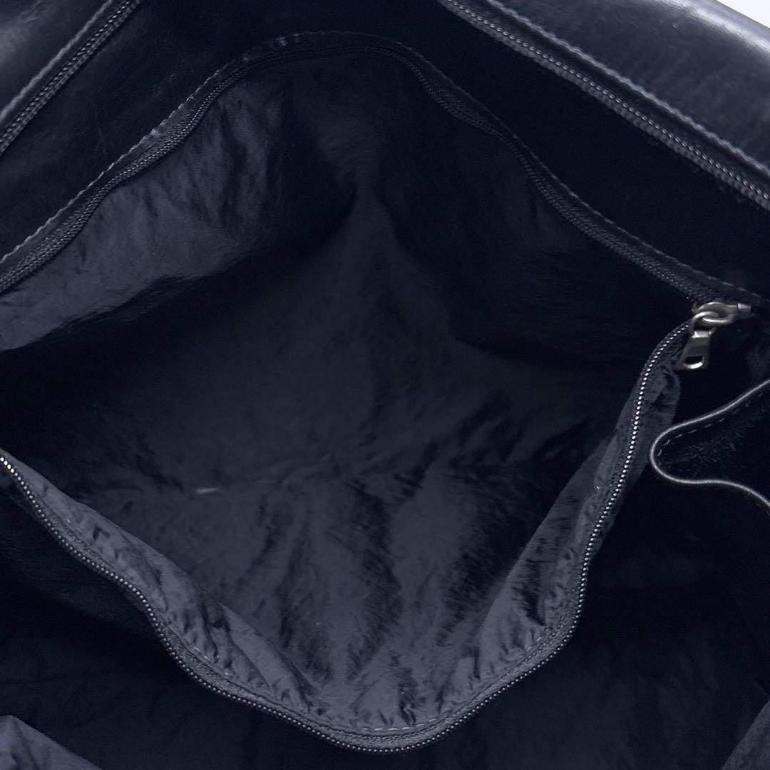 m0851 ショルダーバッグ メッセンジャーバッグ アニリンレザー　ブラック 黒