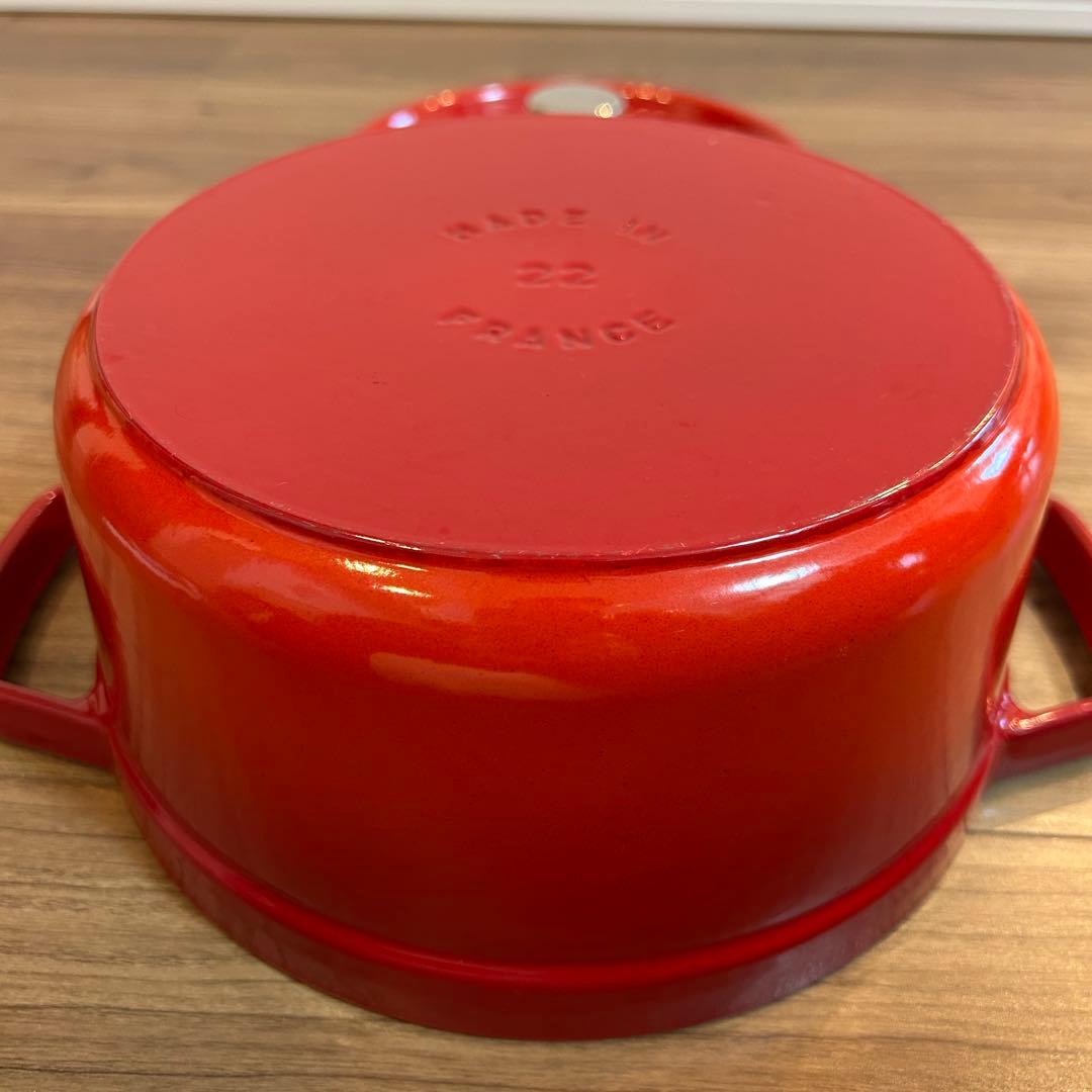 STAUB ストウブ　ピコ・ココット　ラウンド　22cm チェリー　両手鍋 赤