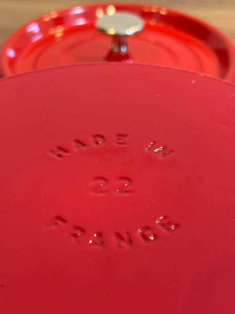 STAUB ストウブ　ピコ・ココット　ラウンド　22cm チェリー　両手鍋 赤