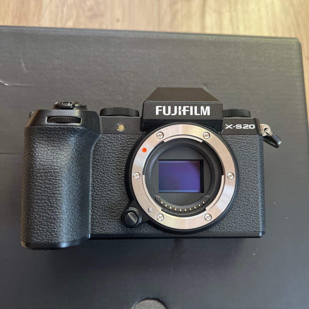 FUJIFILM X-S20 ／ FUJINON XC35mmF2