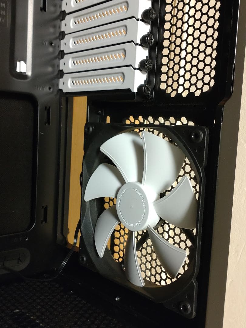 Fractal Design Define R5｜ミドルタワーPCケース