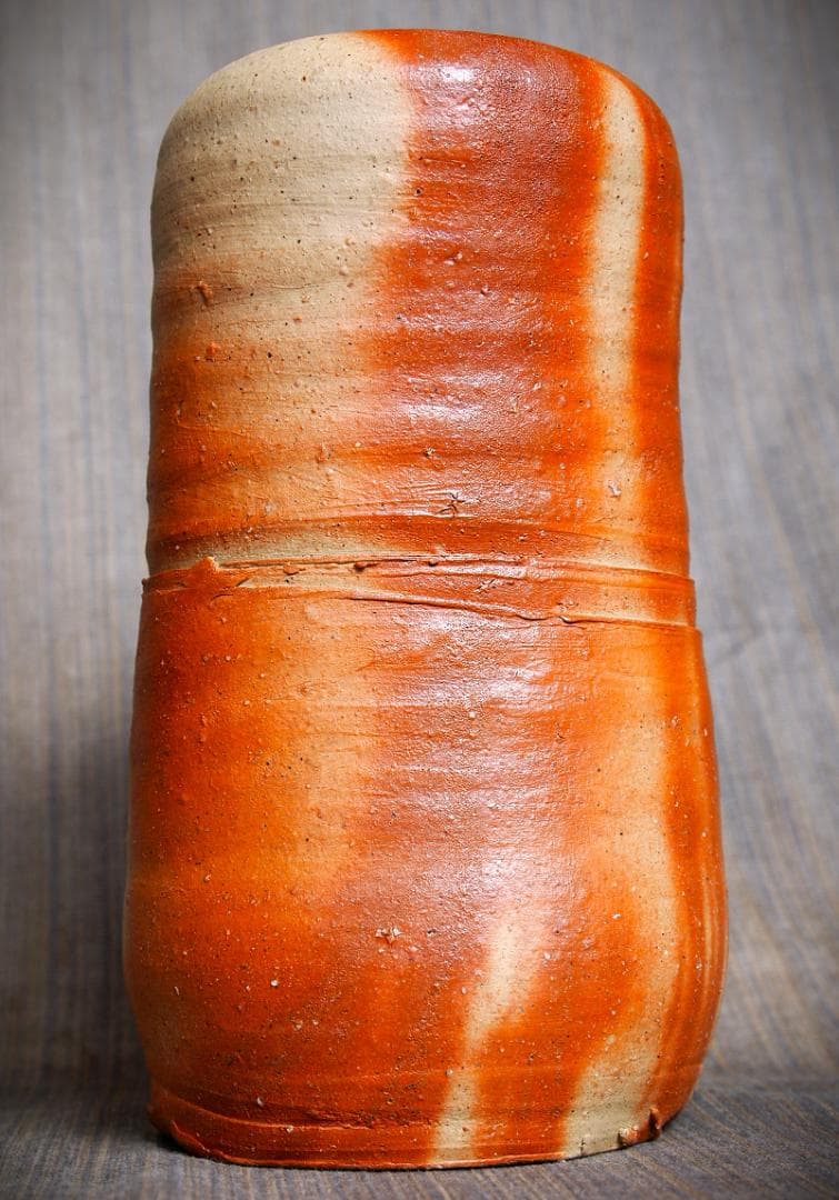 人気作家★金重有邦【師：金重素山、金重陶陽】★備前緋襷花入★共箱・布