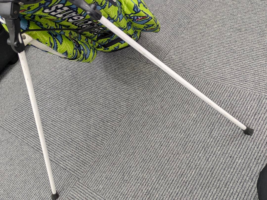 PEARLY GATES ゴルフバッグ カラフル恐竜柄