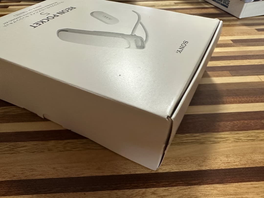 SONY REON POCKET5 箱にダメージあり