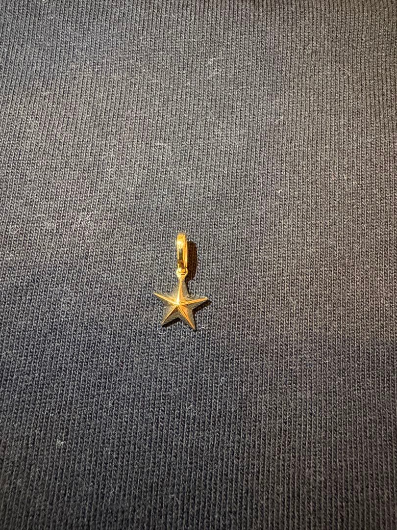 AVALANCHE アヴァランチ10K YG 星型ペンダントトップ　ユニセックス