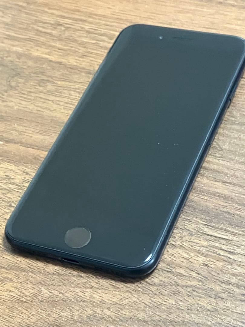 美品 iPhoneSE 第2世代 （SE2）128GB ブラック