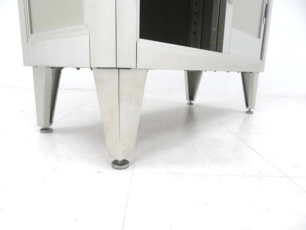 美品　ユヤマ　アルミ　ガラス　ケビント　ドクターキャビネット　飾り棚　シェルフ