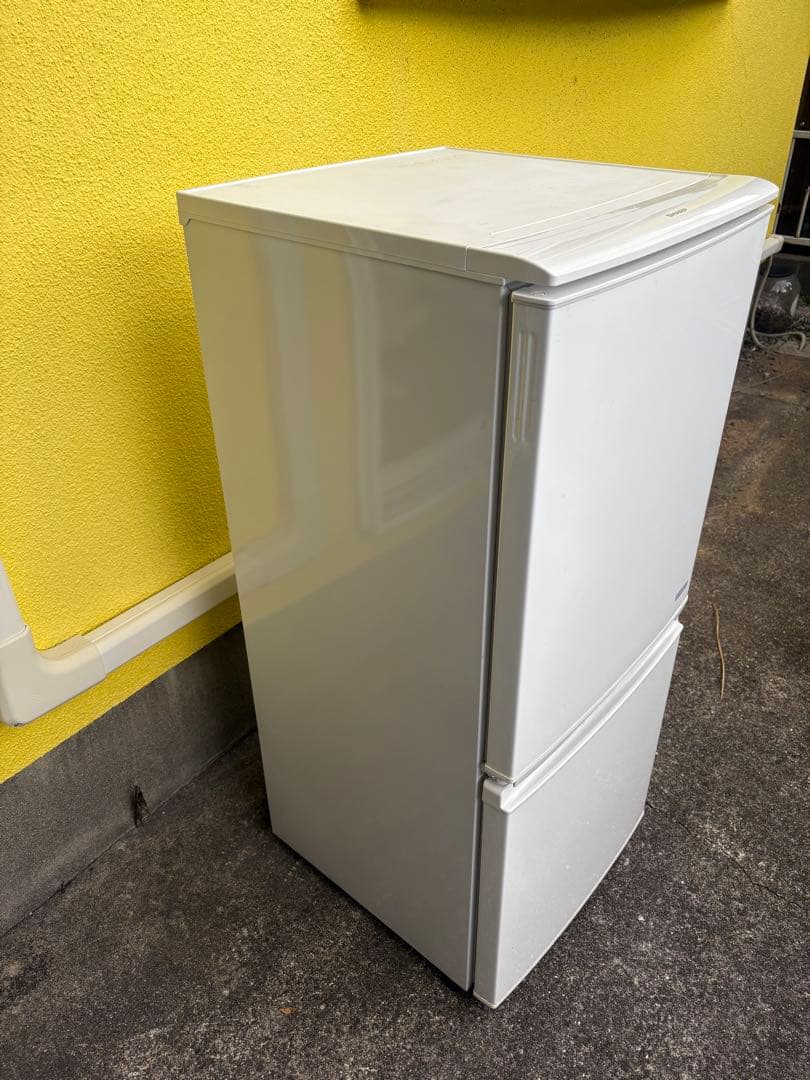 冷凍冷蔵庫　SHARP シャープ　SJ-C14C 説明書付き