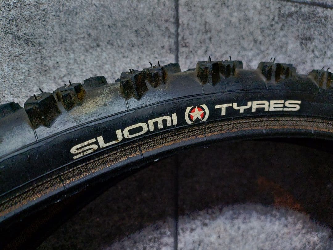 SUOMI TYRES Gazza Extreme 294 29×2.1２本組