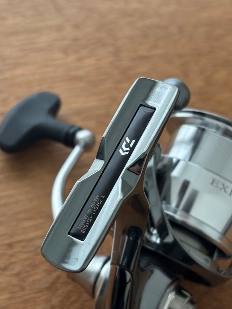 22イグジスト lt3000-h 美品 ダイワ ステラ スピニングリール