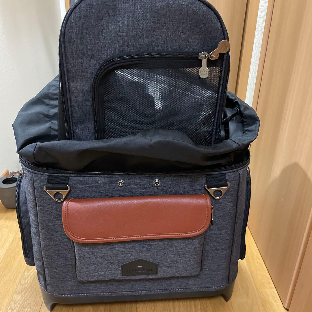 ロイヤルテイルズ　ペットキャリー