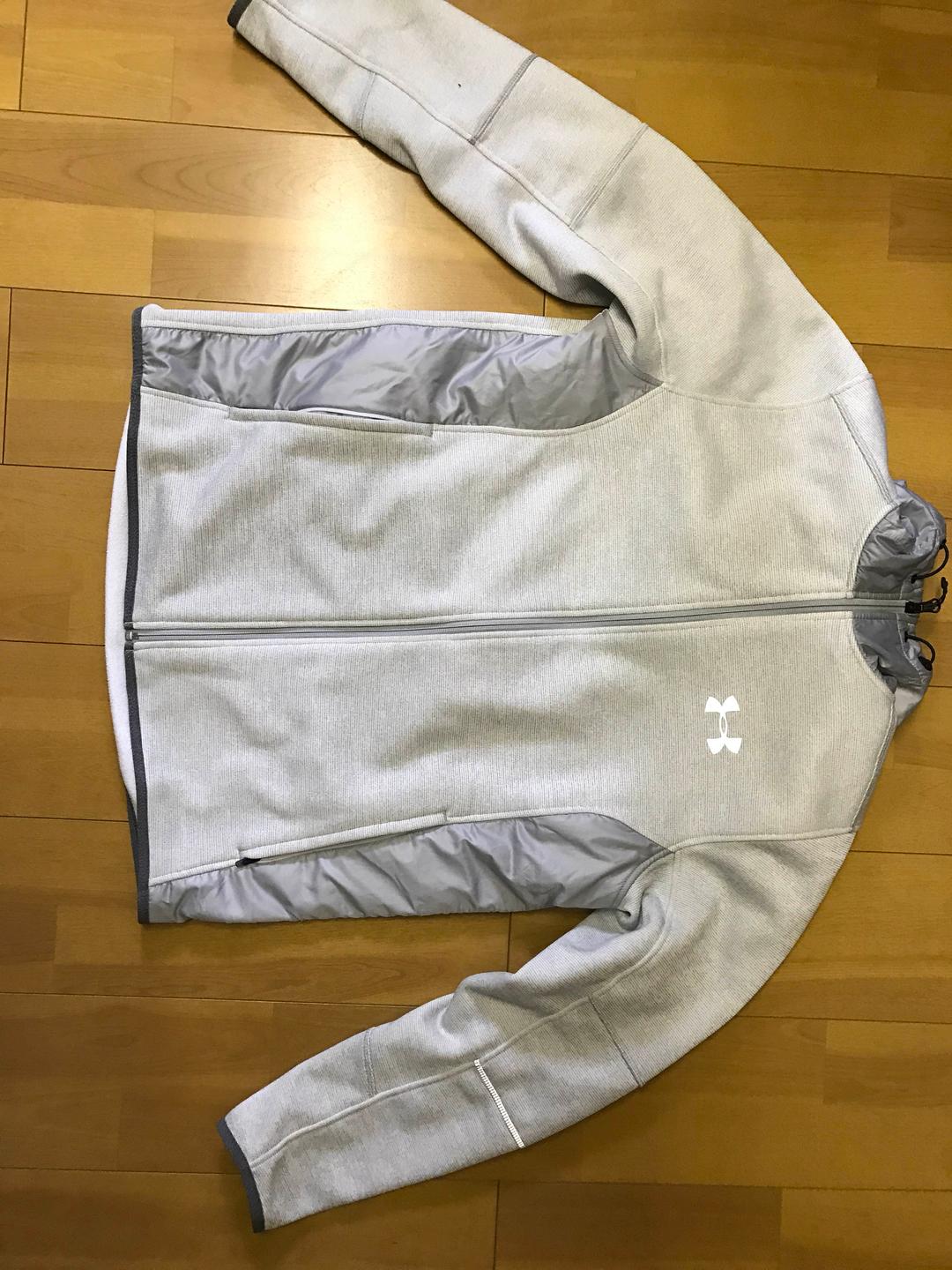 アンダーアーマー 冬物ジャケット