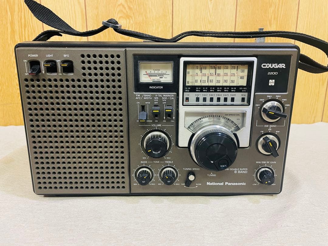 National COUGAR RF-2200 BCLラジオ クーガ