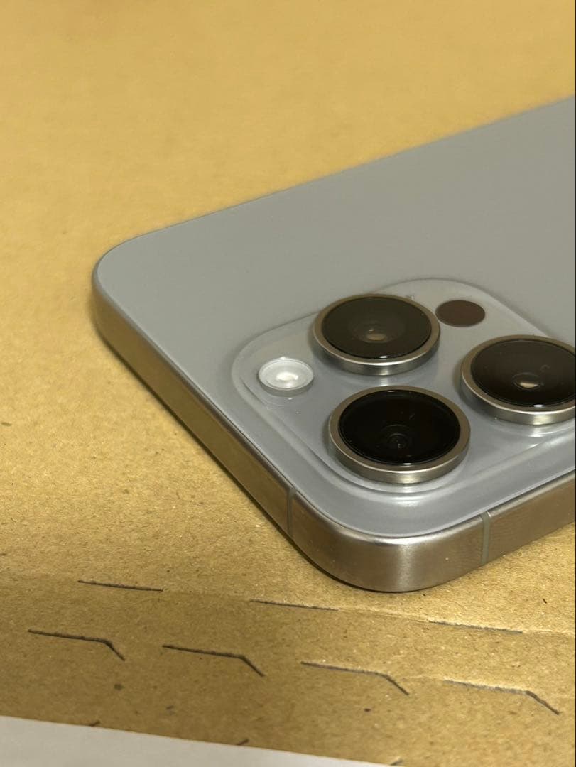 iPhone15Pro Max 極美品　12/7まで価格　値引き不可