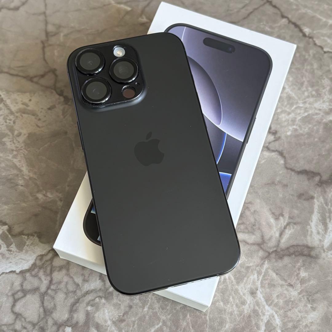 【超美品】Apple iPhone16pro 黒 128GB SIMフリー