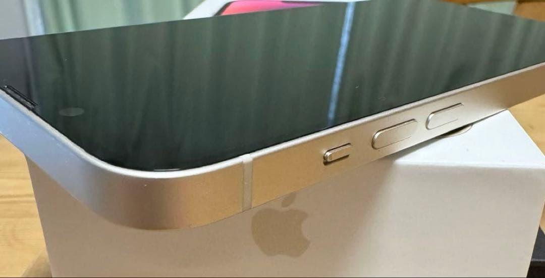 iPhone14 256GB SIMフリー バッテリー88% オマケ付　箱あり