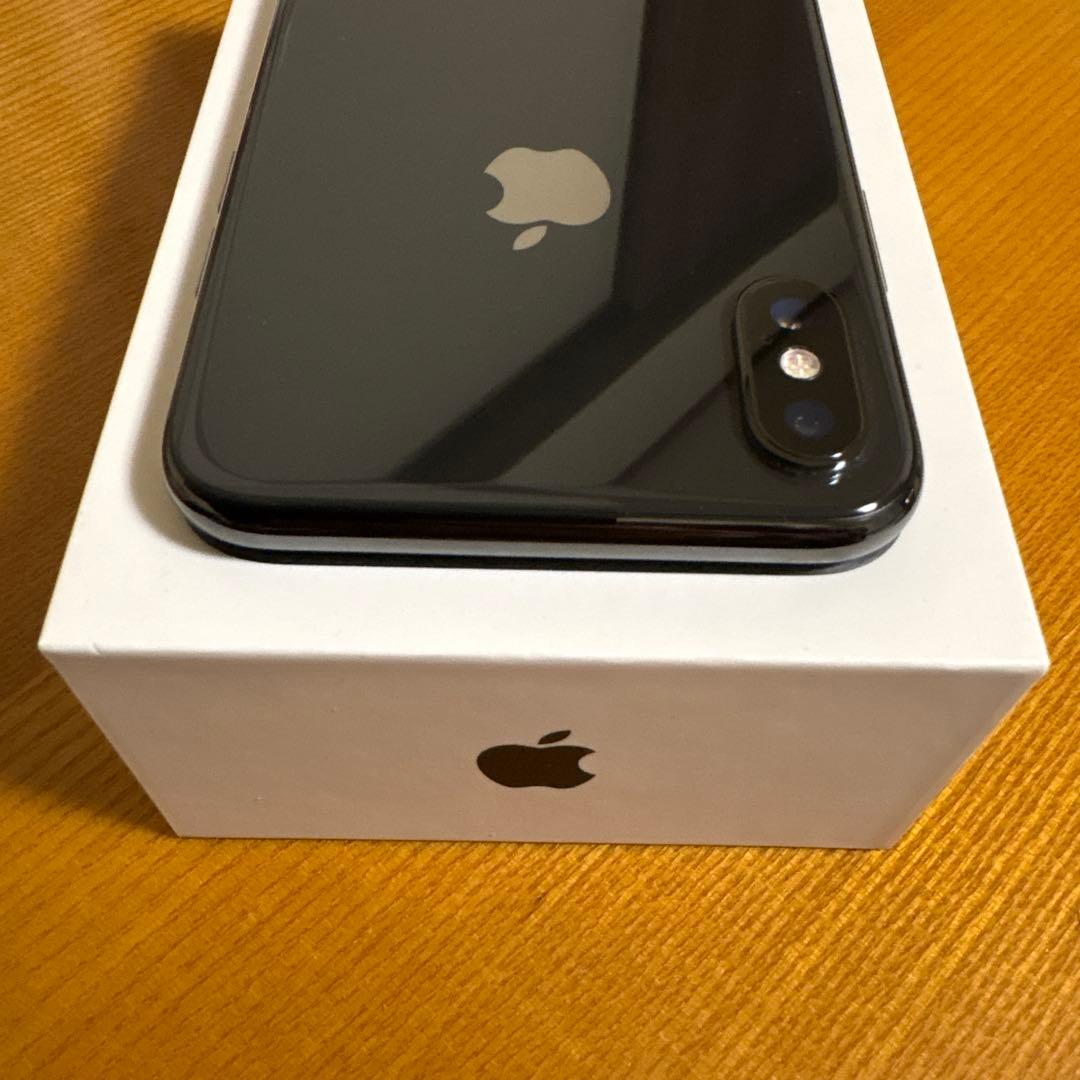Apple iPhone X 64GB スペースグレイ