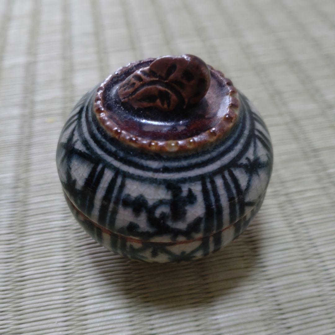 香合　宋胡録