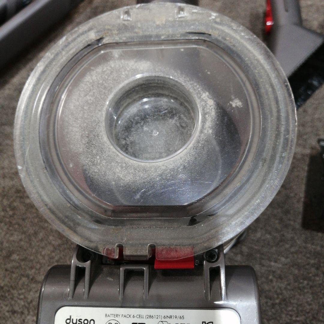 R*u様 Dyson V8 sv11　スティッククリーナー 本体 実動完品❤　送