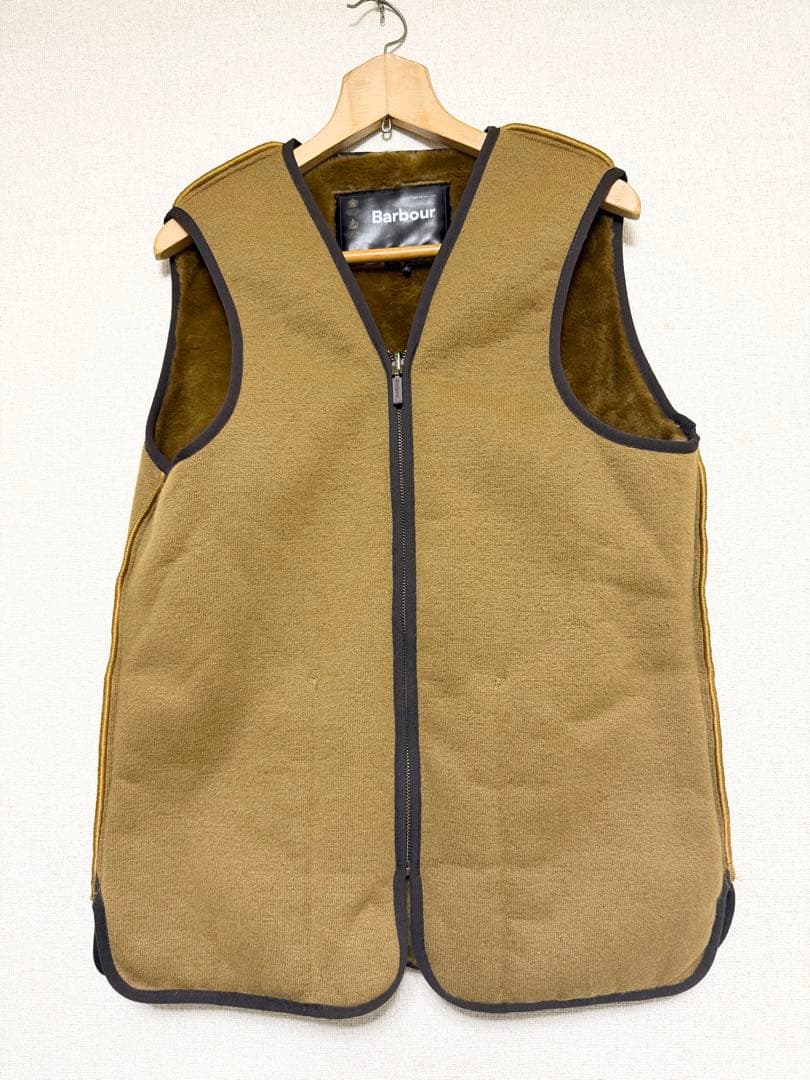Barbour ファーベスト サイズ38 ポケット付き　バブアー