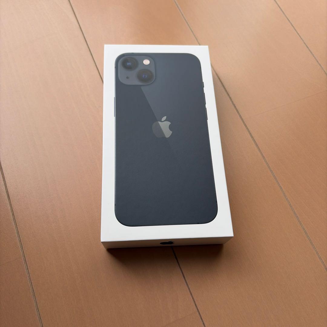 Apple iPhone 13 256GB ブラック 本体