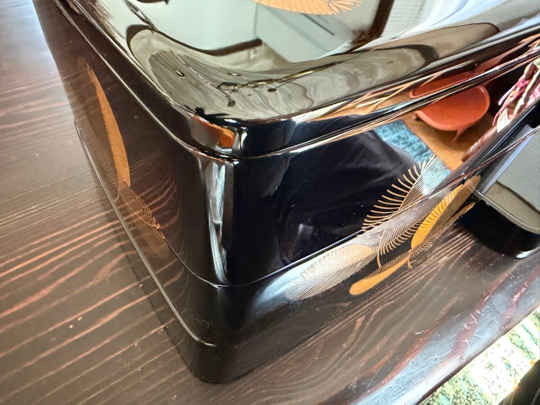 輪島塗 春光斎作 高級漆器 天然木若松蒔絵 三段重 重箱 重台付 紙箱＆桐共箱