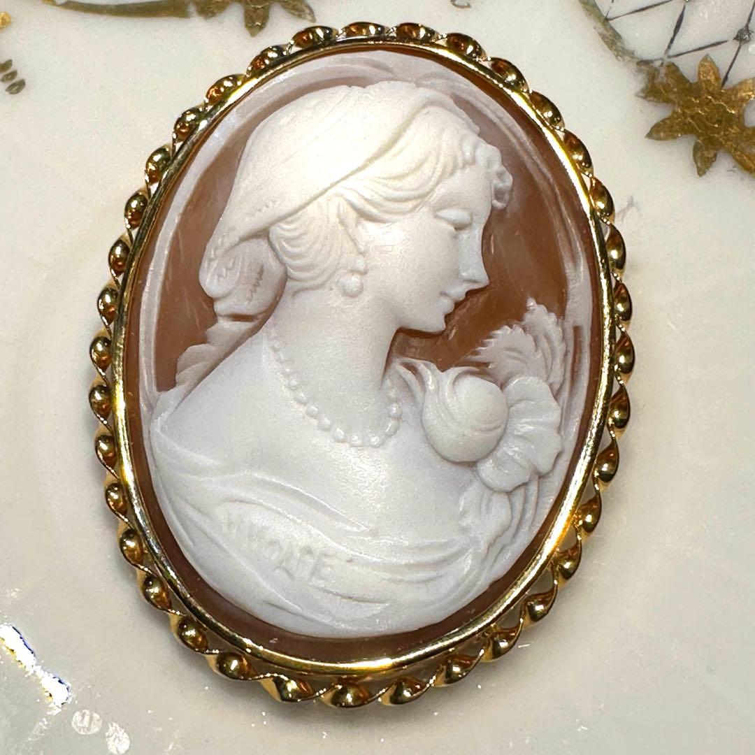 K18 ￼シェルカメオ ブローチ、ペンダントトップ兼用