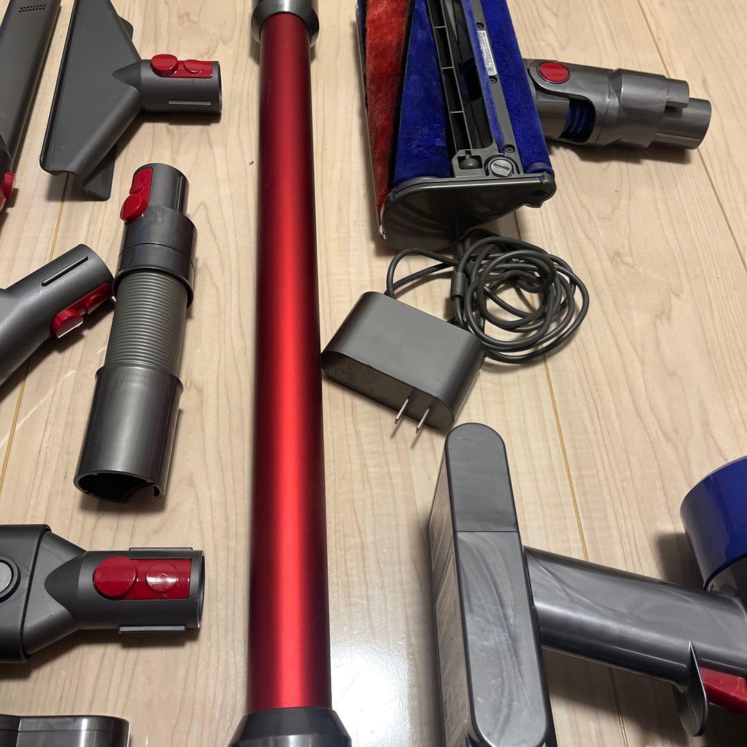 ⑨ すぐ使える！動作品！dysonダイソンコードレスクリーナー純正SV10