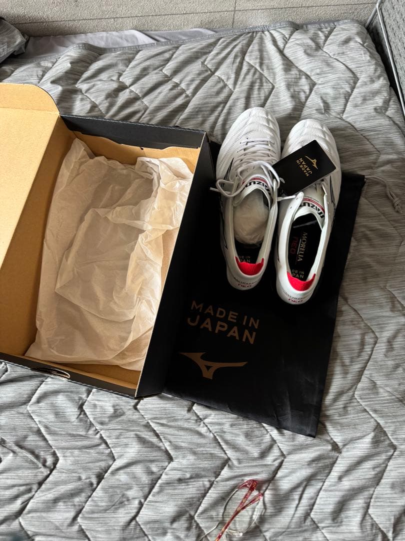 Mizuno Morelia NEO ホワイト/レッド