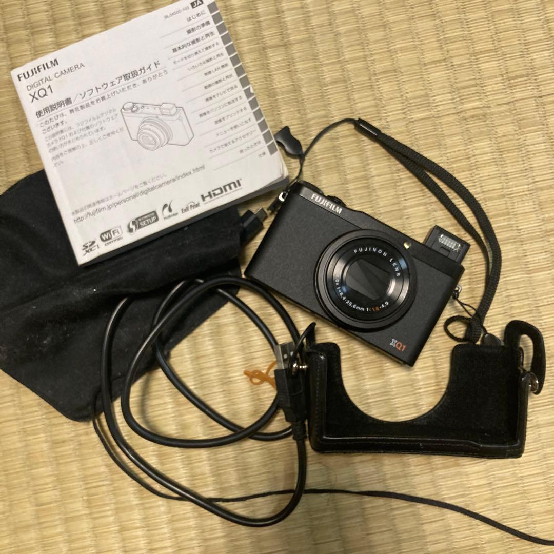 Fujifilm XQ1 コンパクトデジタルカメラ　美品