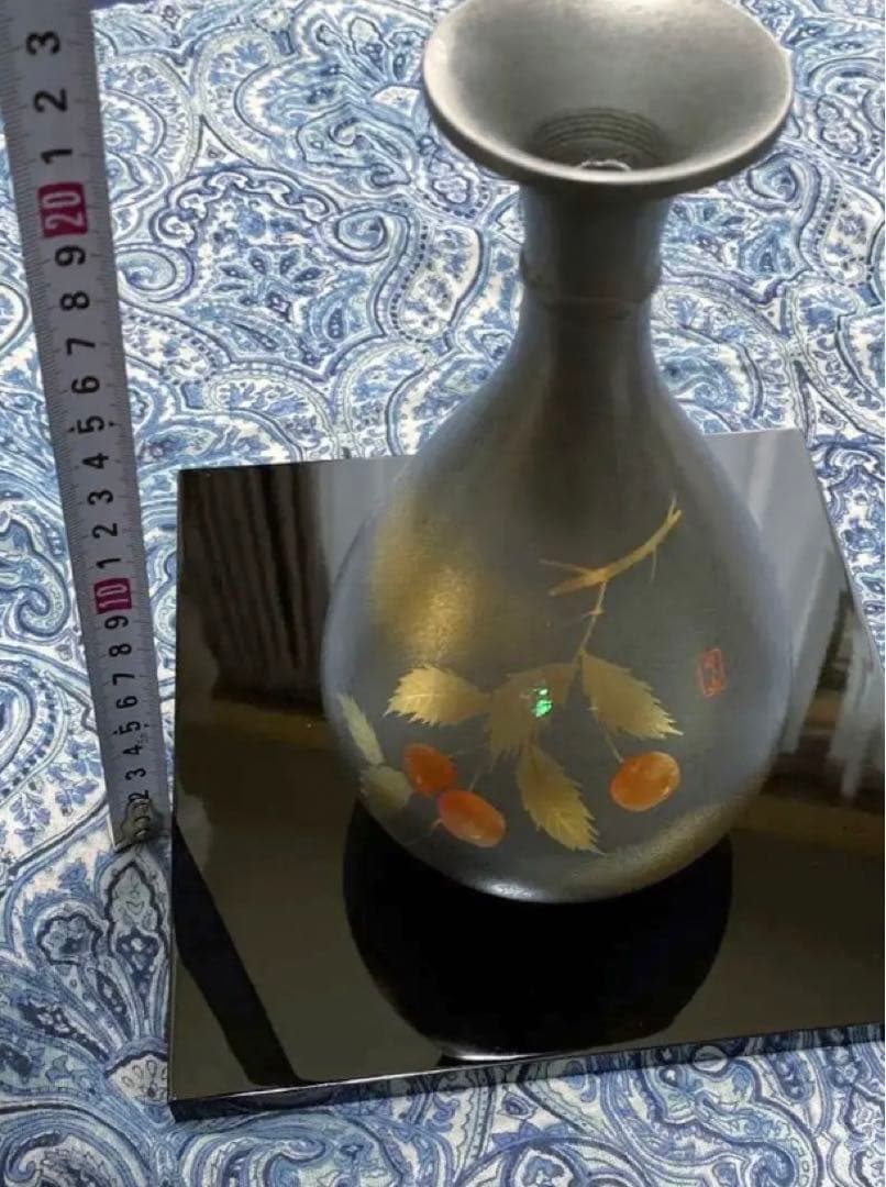 金運爆上げ　風水最高！門外不出品　1点物　漆塗台座付き　特殊朱銅製壺花瓶　月山釜