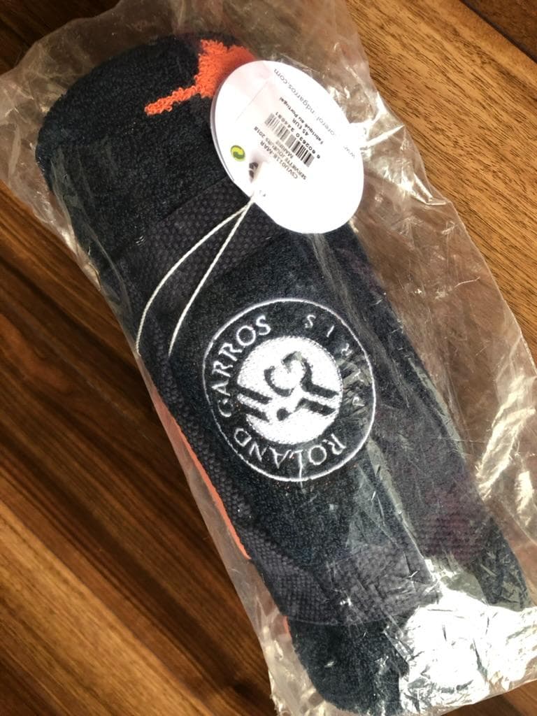 レア品　未使用　ROLAND GARROS　ローランギャロス タオル　パリ柄