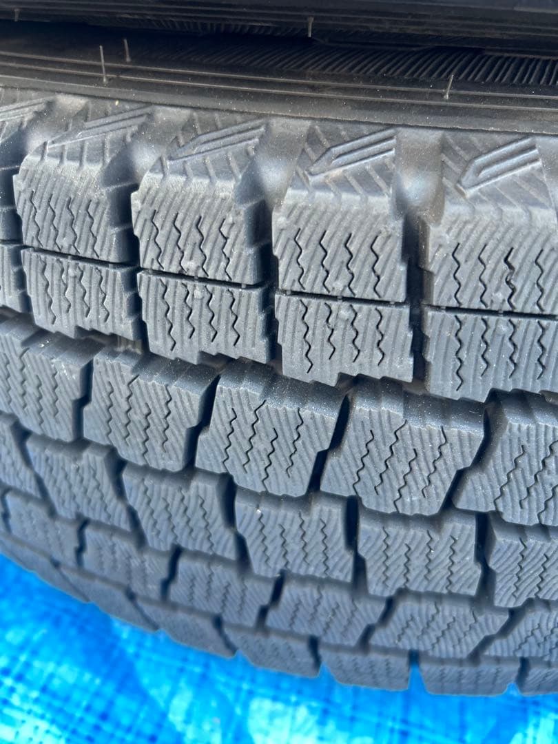 Satoshi様用 ハイエース用 2022年製 スタッドレスタイヤ 4本セット