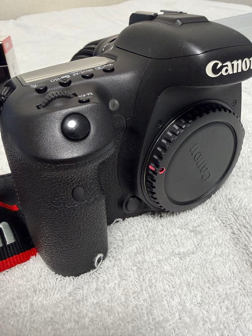 Canon EOS 7D Mark II デジタル一眼レフカメラ