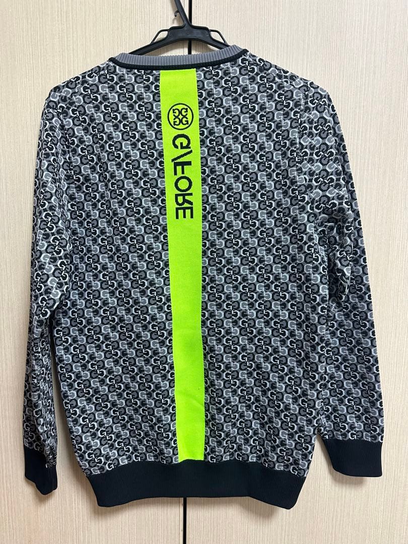 ジーフォア　ニット　Sサイズ